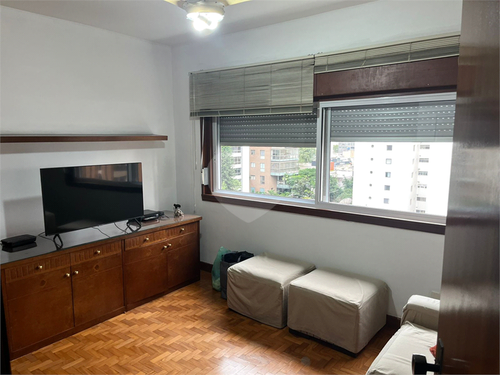 Foto REO1101939