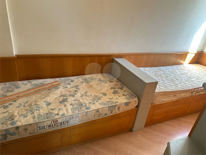 Foto REO1101946