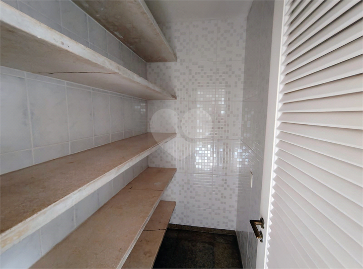Foto REO1101957