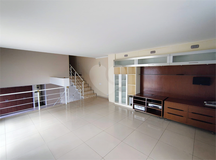 Foto REO1101957