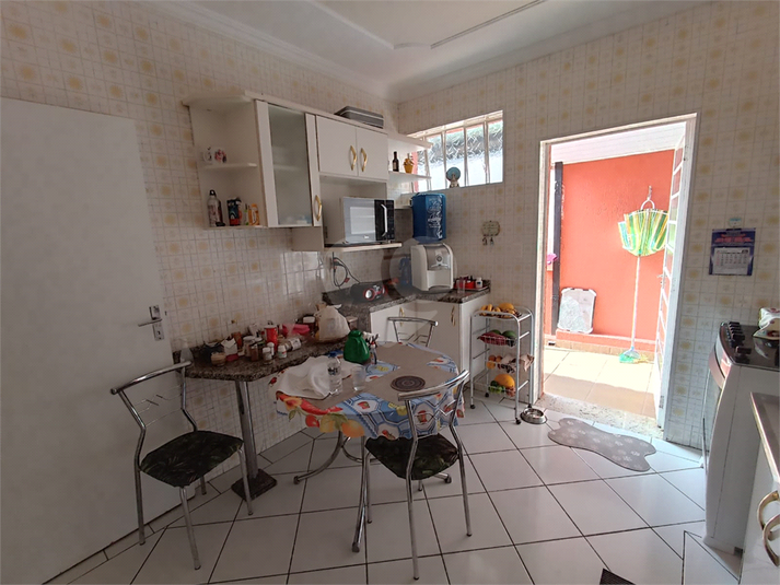Foto REO1101969