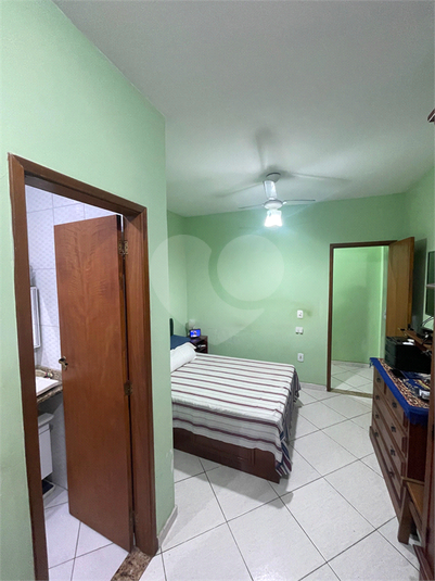 Foto REO1101975