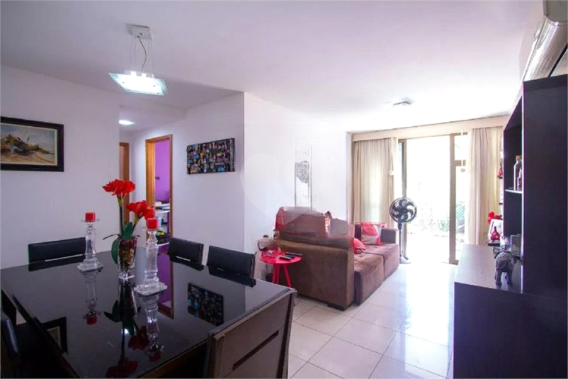 Foto REO1102045