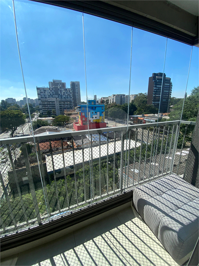 Foto REO1102064