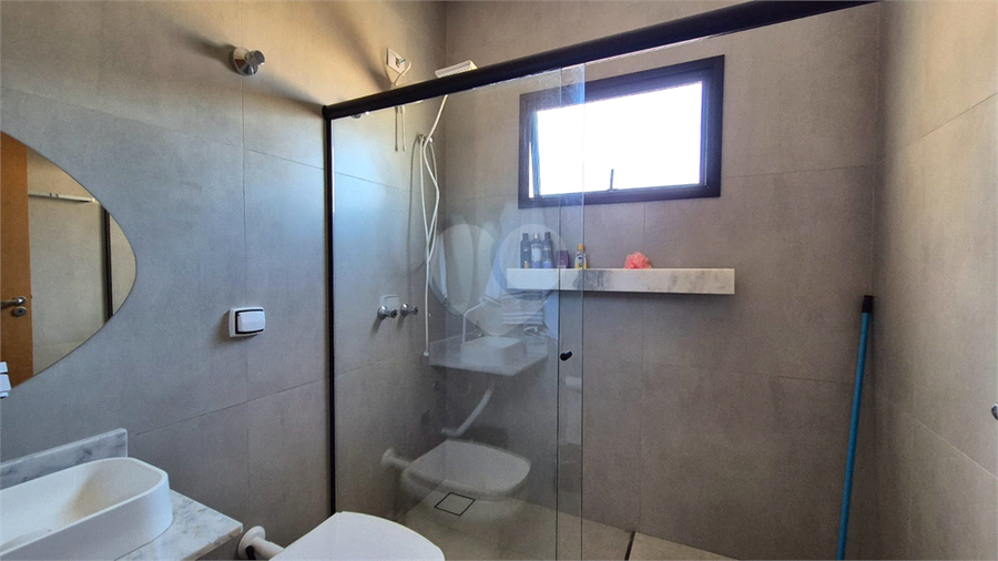 Foto REO1102071