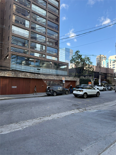 Foto REO1102074