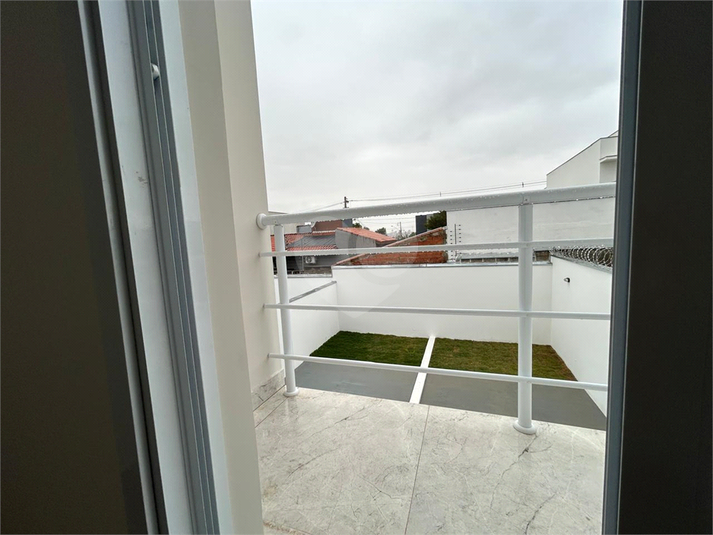 Foto REO1102077