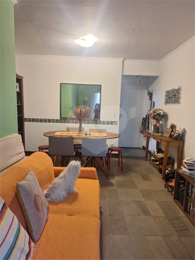 Foto REO1102140