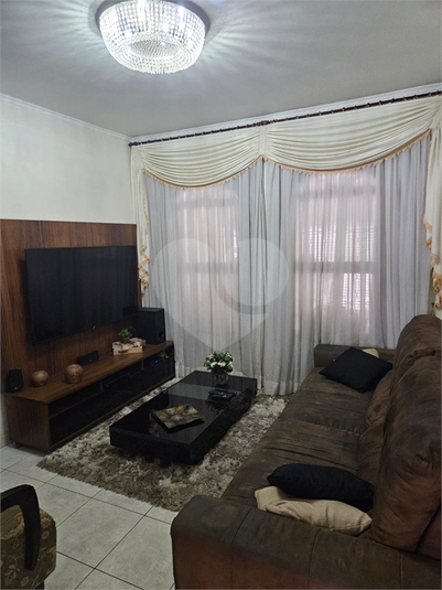 Foto REO1102144