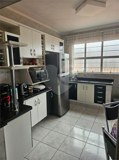 Foto REO1102144