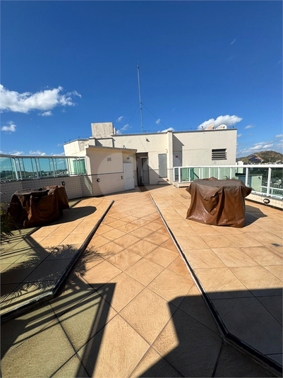 Foto REO1102185