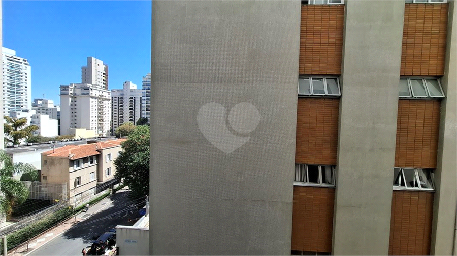 Foto REO1102186
