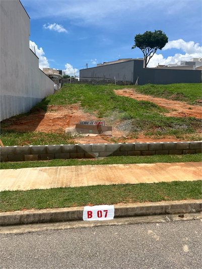 Foto REO1102223