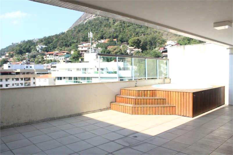 Foto REO1102242