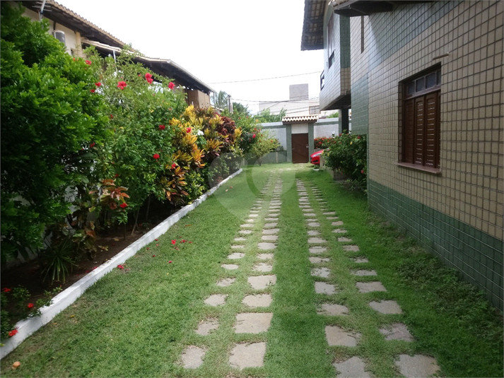 Foto REO1102243