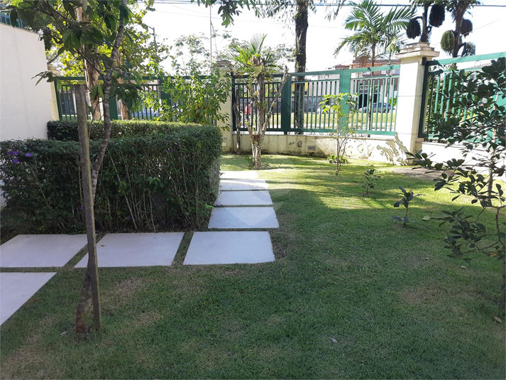 Foto REO1102261