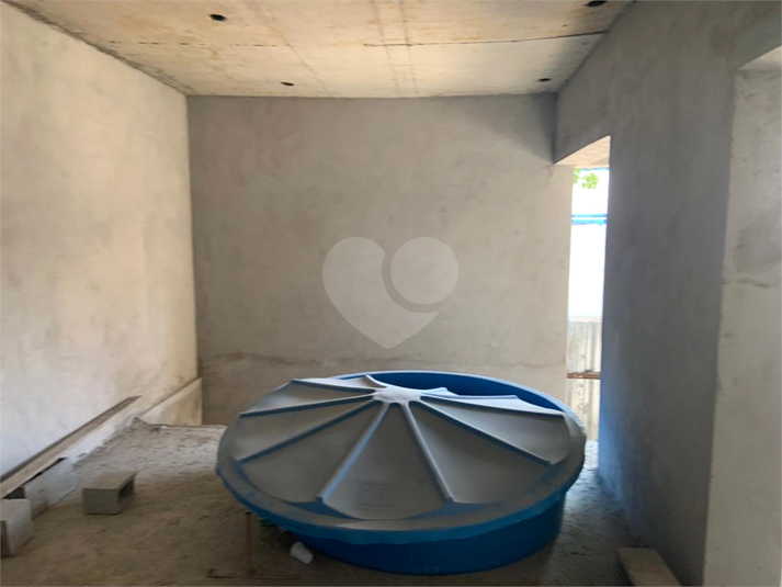 Foto REO1102269