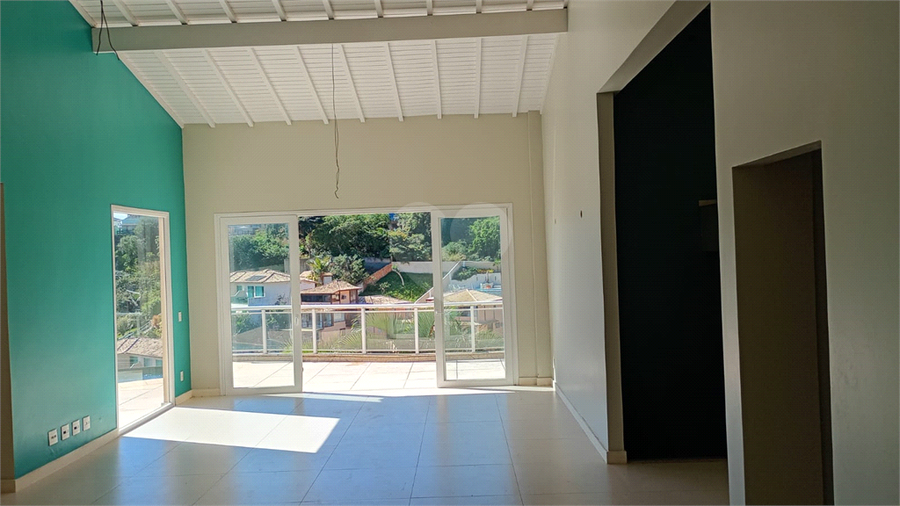 Foto REO1102286