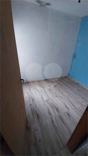 Foto REO1102289