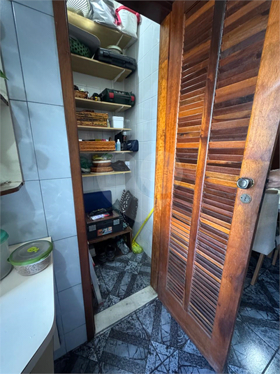Foto REO1102300