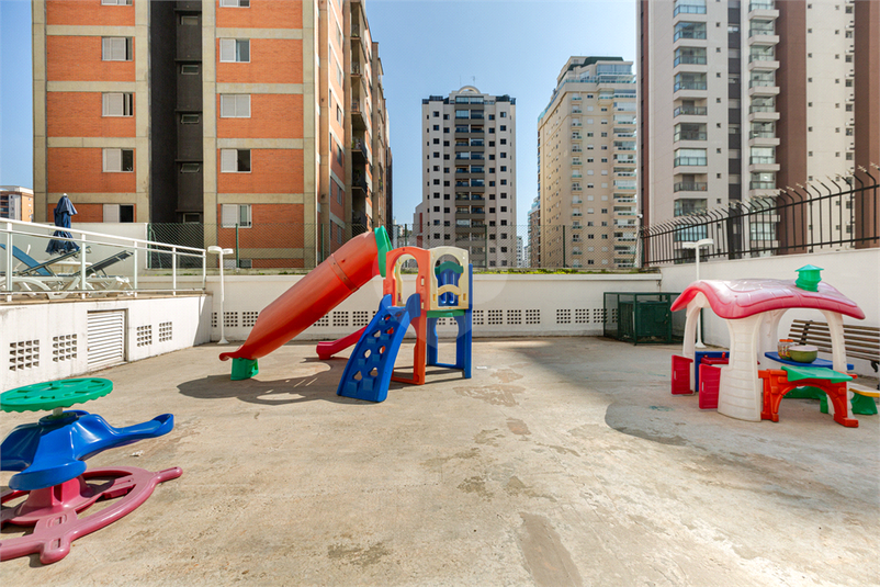 Foto REO1102331