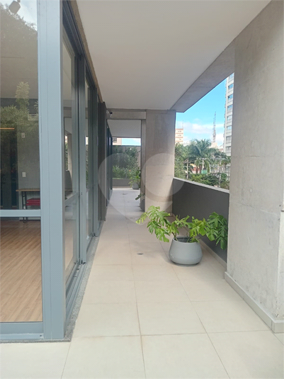Foto REO1102347