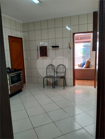 Foto REO1102355