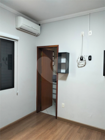 Foto REO1102355