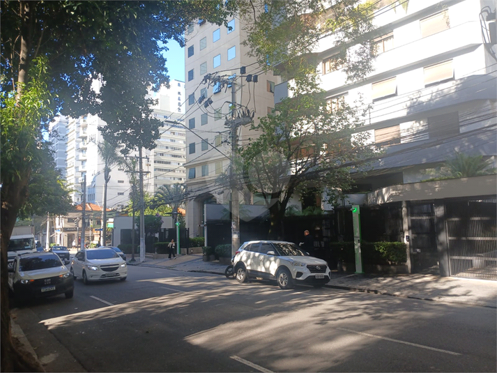 Foto REO1102378