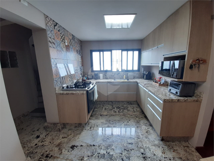 Foto REO1102399