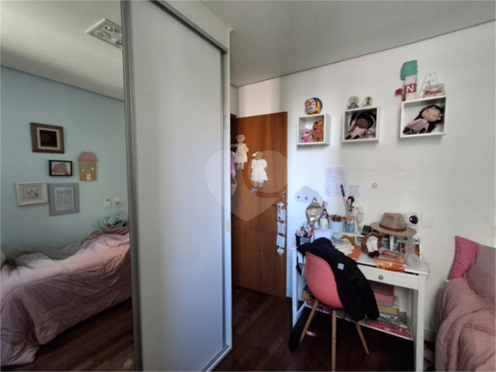 Foto REO1102403