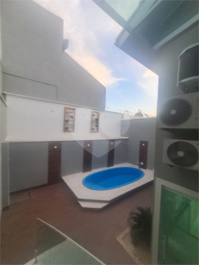 Foto REO1102410