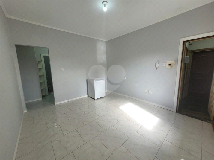 Foto REO1102423