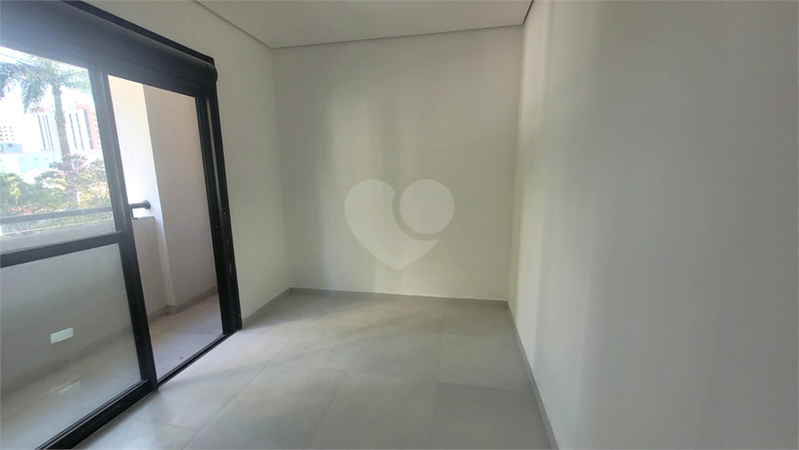 Foto REO1102435