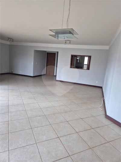 Foto REO1102453
