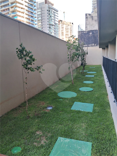 Foto REO1102462