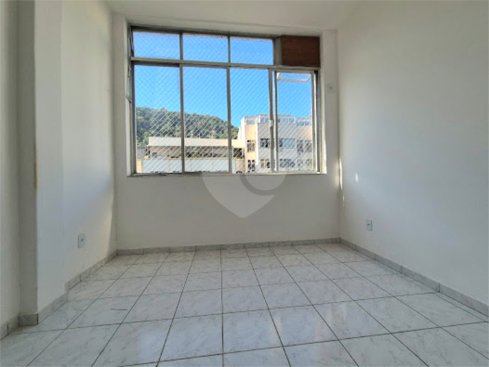Foto REO1102468