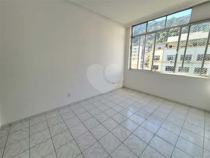 Foto REO1102468