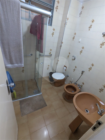 Foto REO1102476
