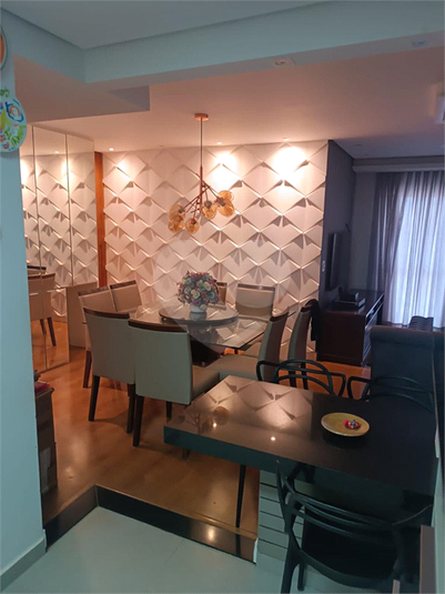 Foto REO1102481