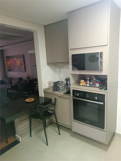 Foto REO1102481