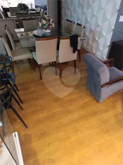 Foto REO1102481