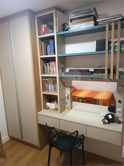 Foto REO1102481