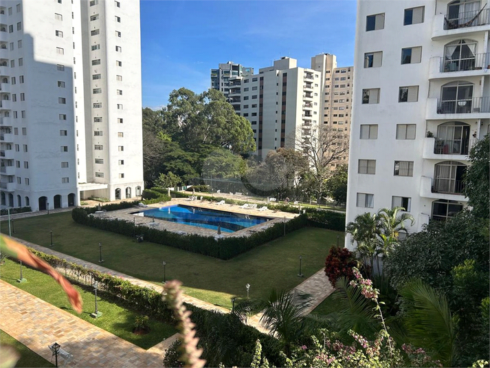Foto REO1102491