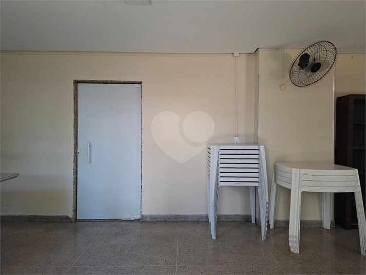 Foto REO1102498