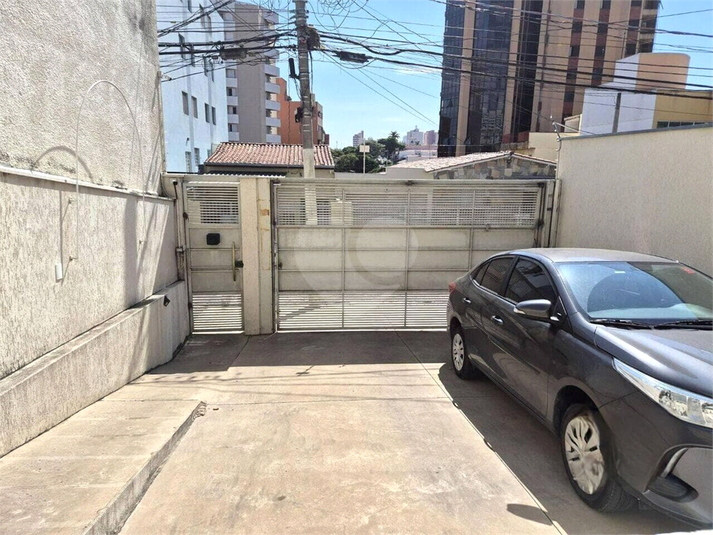Foto REO1102509