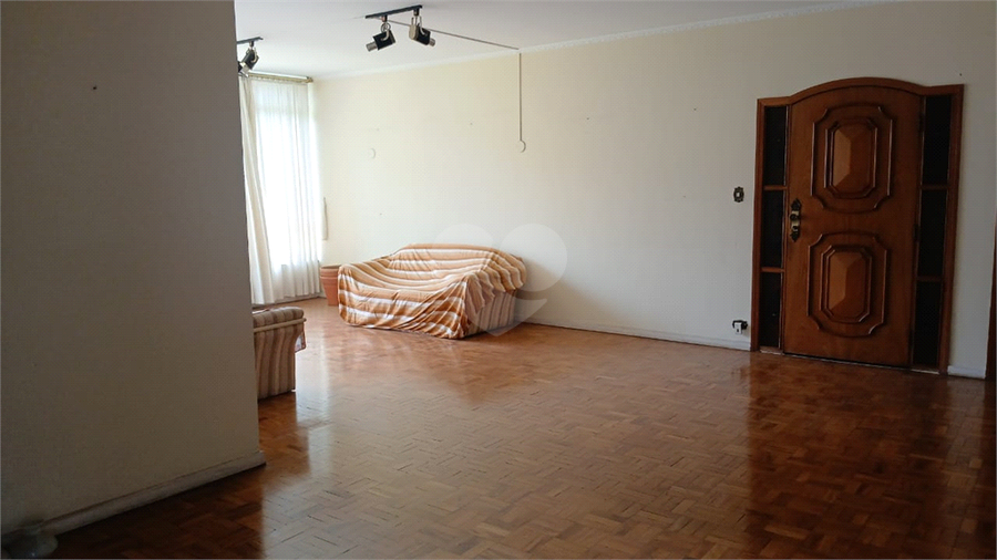 Foto REO1102533