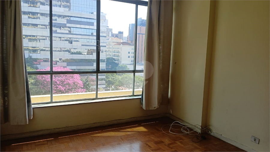 Foto REO1102533