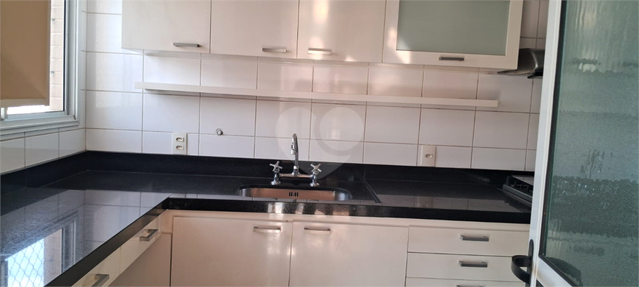Foto REO1102535