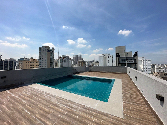 Foto REO1102551